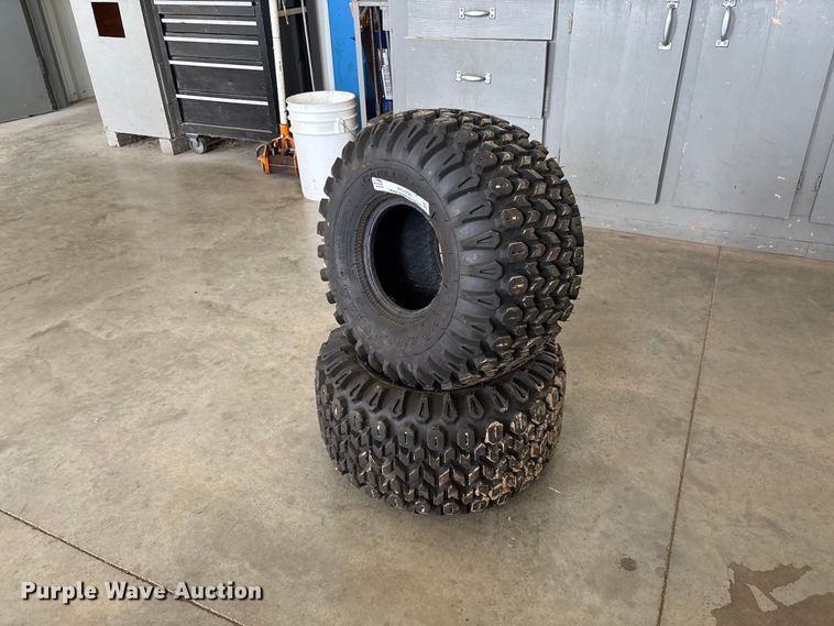 (2) Carlisle HD Field Trax 22.5x10-8 tires - FC1720