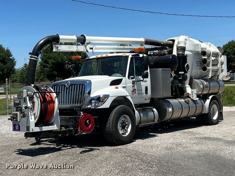 2009 International WorkStar 7400 sewer jetter truck - FC2726