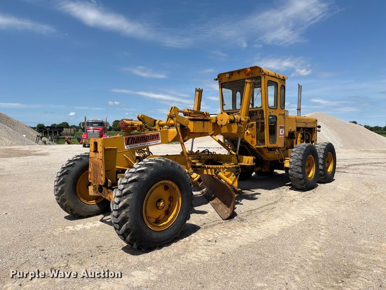 1984 Champion D-565T motor grader - FC3135