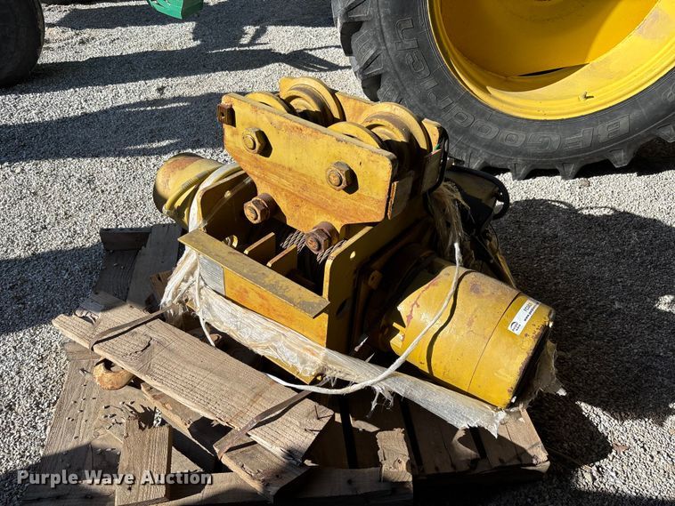 Yale CEW3-22PT37S2 hoist - FC5829