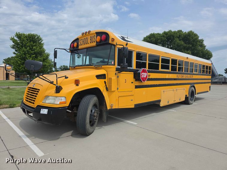 2013 Bluebird school bus - FH6198