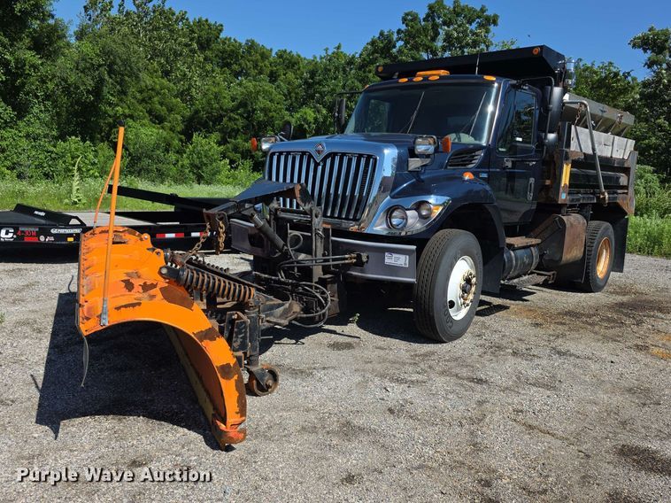 2009 International WorkStar 7300 dump truck - FH6201