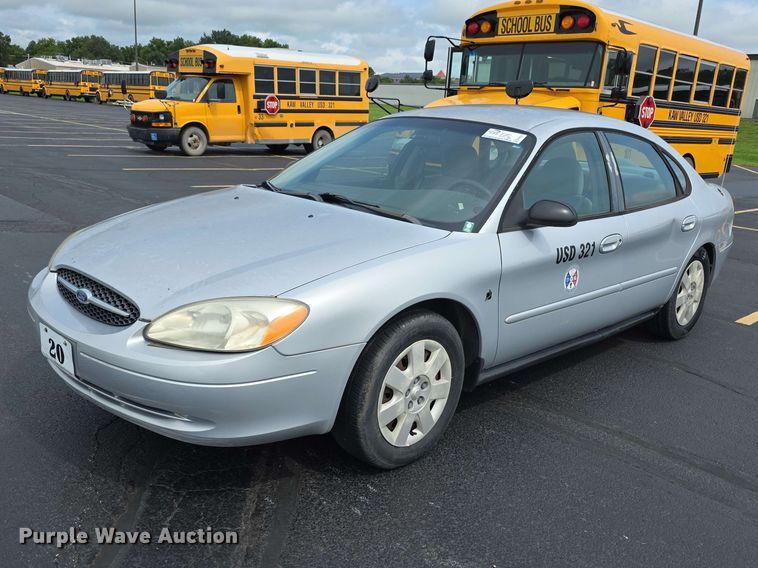 2001 Ford Taurus LX  - FH6231