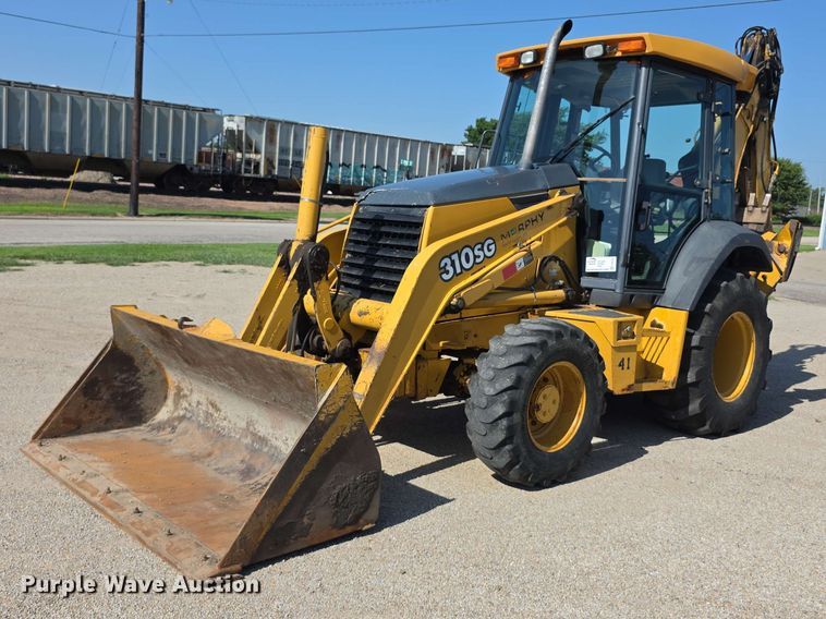 2002 John Deere 310SG backhoe - FH6235