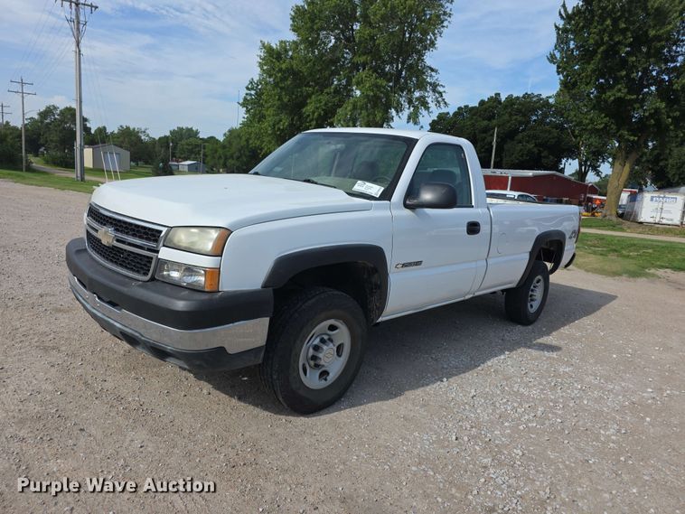2007 Chevrolet Silverado 2500HD pickup truck - FH6238