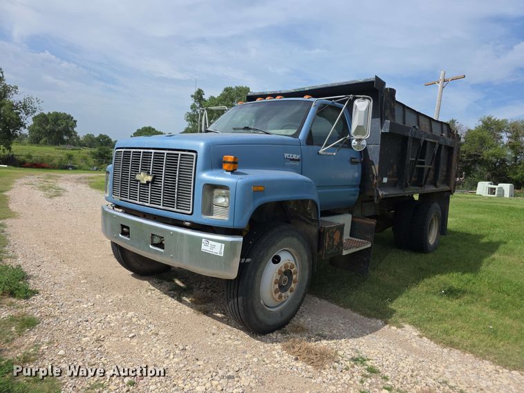 1996 Chevrolet C7 dump truck - FH6243