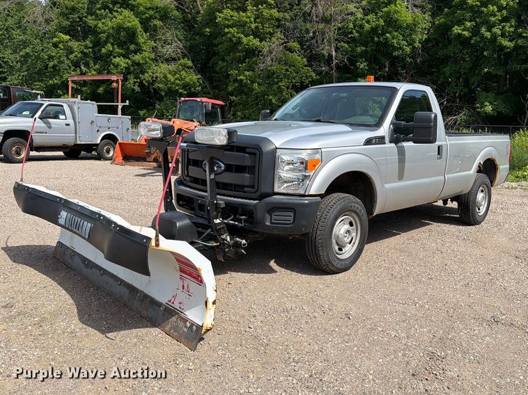 2012 Ford F-250 pickup truck - FK0274