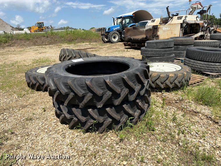 Approximately 10 tires - FK3023