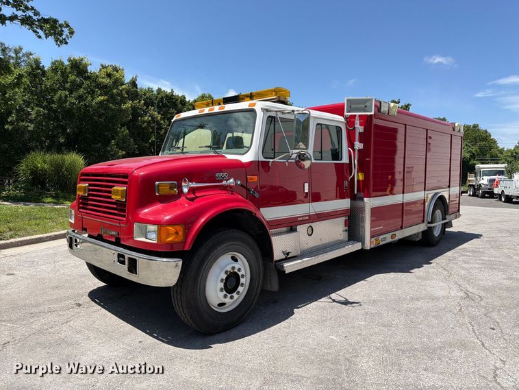 1999 International 4900 rescue vehicle - FK3125