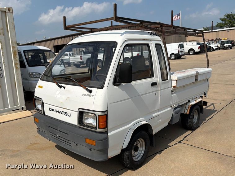 1993 Daihatsu Hijet mini truck - NA9499