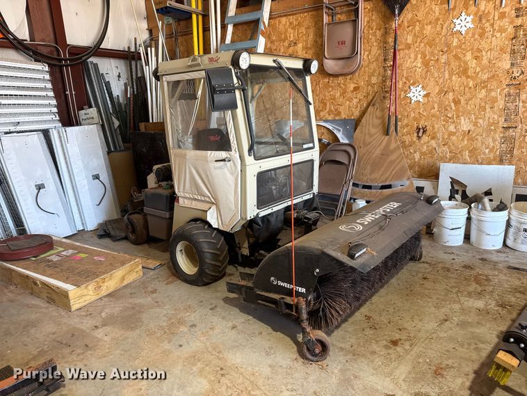 Grasshopper 930D2 ZTR lawn mower - NA9545