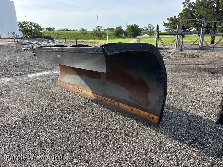 Henderson 11X42XKD0TXHX25275 snow plow - NJ9095