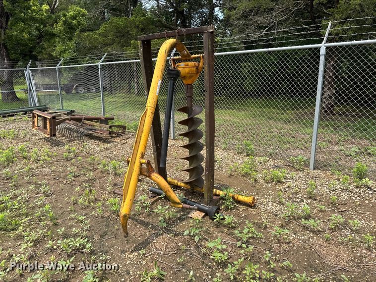 Danuser F-8 post hole auger - NJ9142