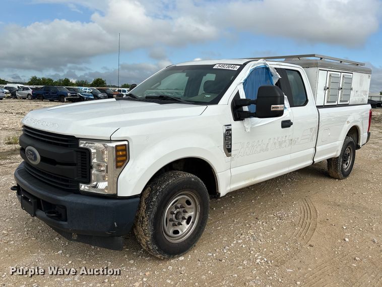 2018 Ford F250 Super Duty Ext. Cab pickup truck - YA3687