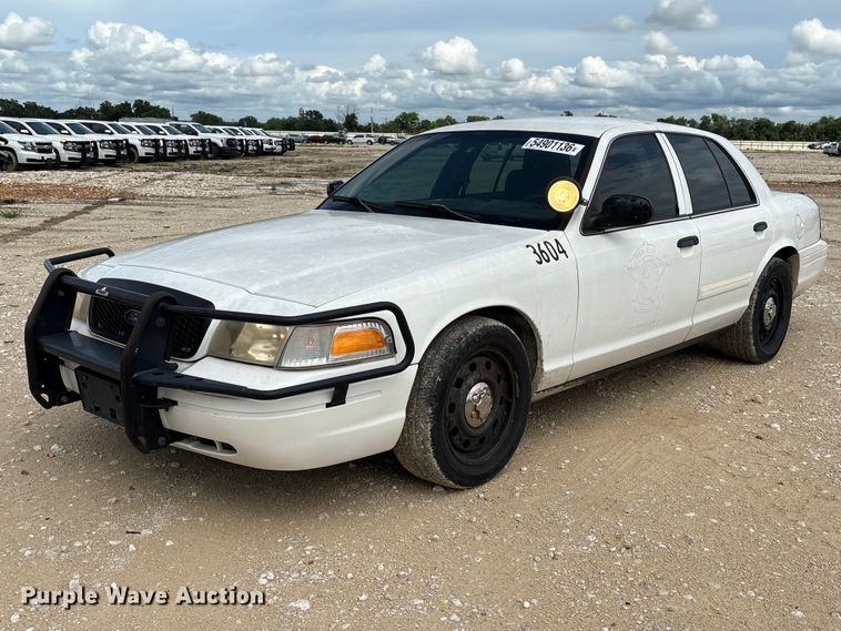 2011 Ford Crown Victoria Police Interceptor  - YA3693