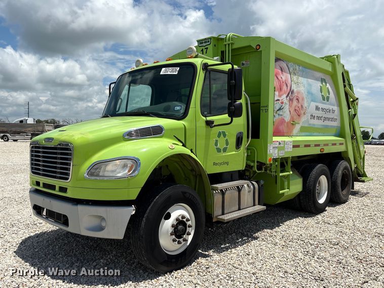 2016 Freightliner Business Class M2 refuse truck - YA3698