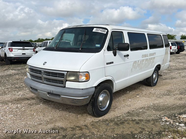 1994 Dodge Ram Wagon 350 van - YA3700