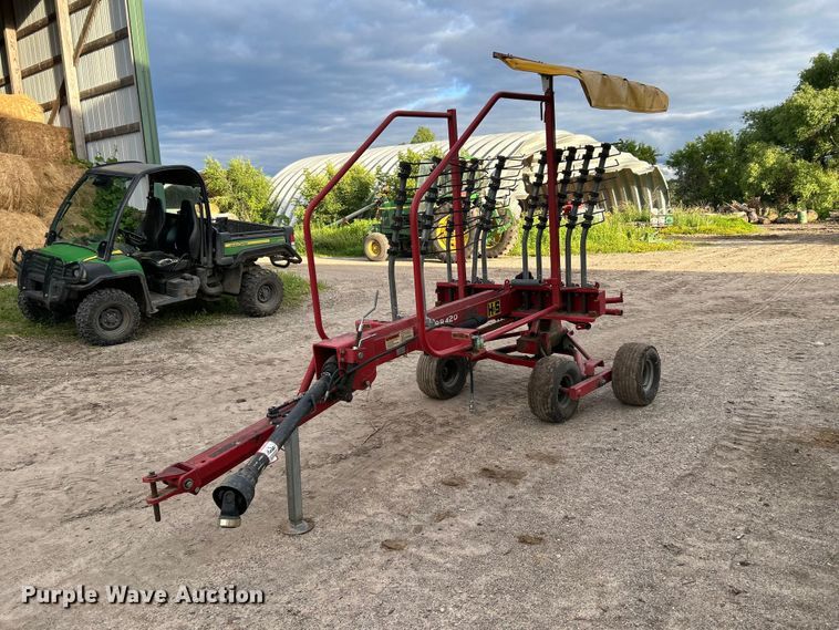 2013 H&S RR420 hay rake - DQ7910