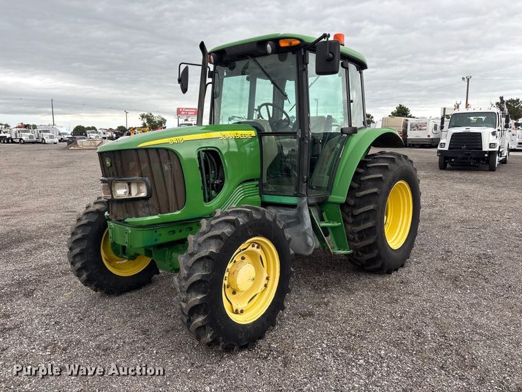 2005 John Deere 6415 MFWD tractor - EG9216