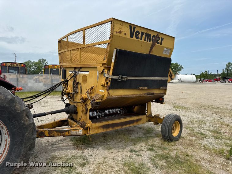 2000 Vermeer BP7000 bale processor - EN0350