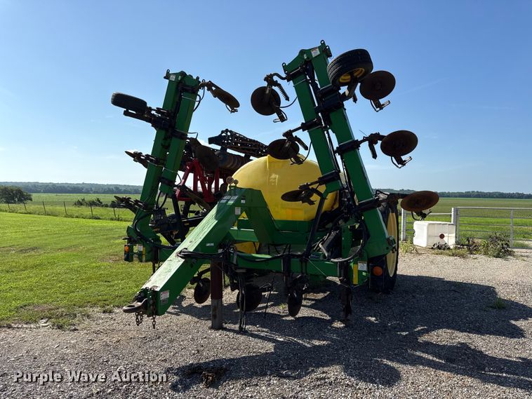 Fast 8100 liquid fertilizer applicator - EN0379