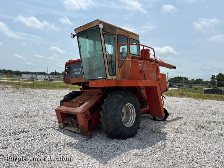 Massey Ferguson 540 combine - EO4354