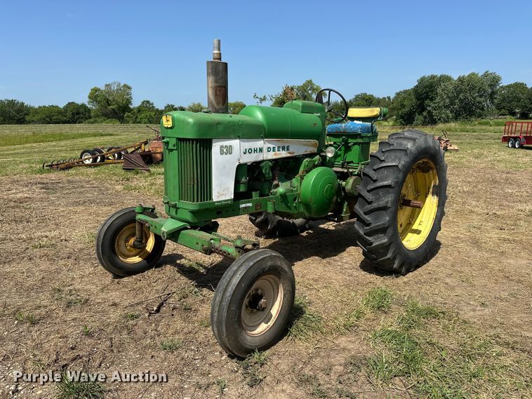 1959 John Deere 630 LP tractor - ES6512