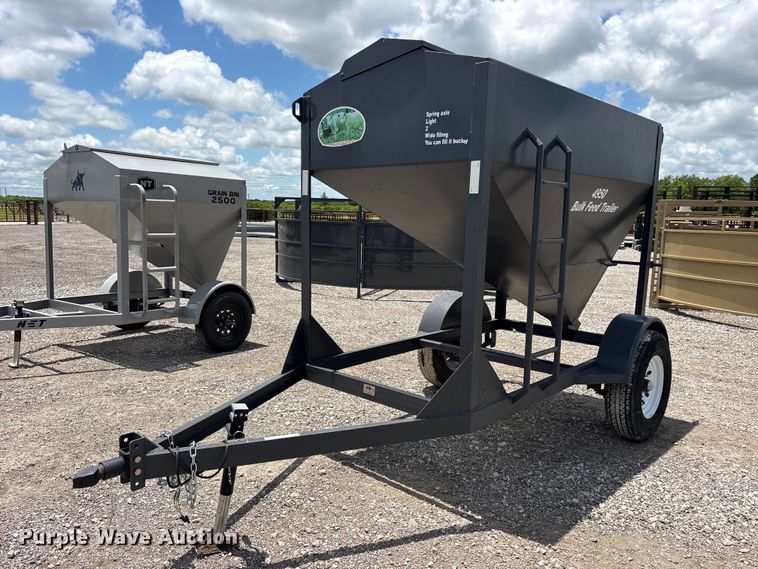 West Valley 4950 gravity wagon - ET2245