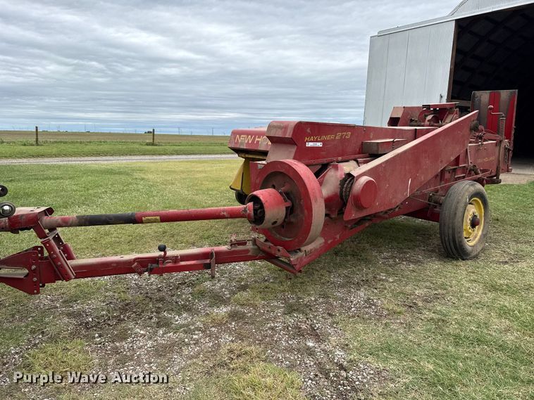 New Holland 273 small square baler - ET6349
