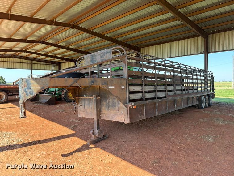 Shop built livestock trailer - EW0321