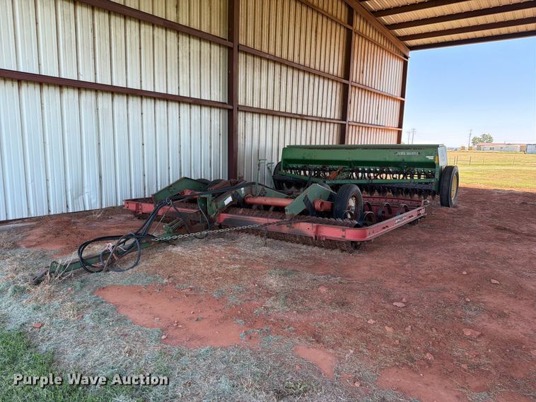 John Deere 450 grain drill - EW0322
