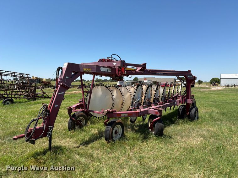 Rowse The Ultimate V rake hay rake - EW0323