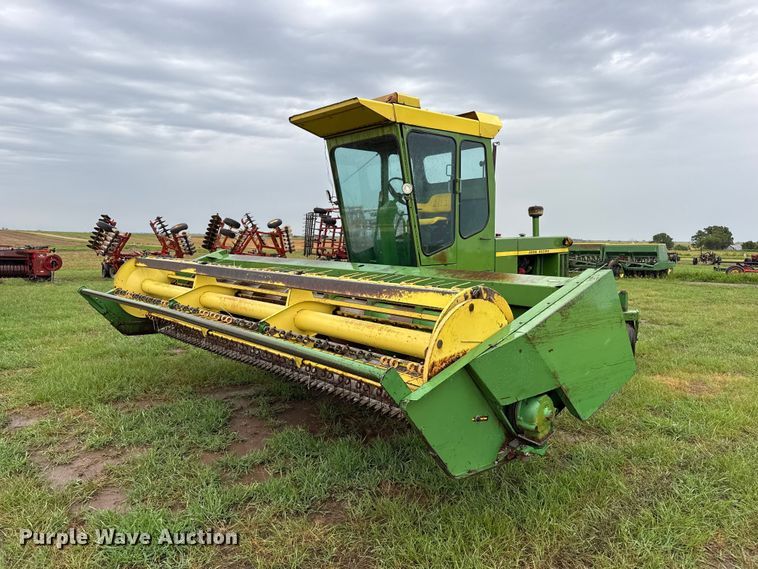 John Deere 2270 swather / windrower - FB6878