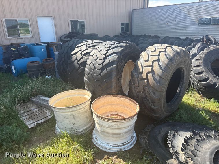 Tires and wheels - FC2453