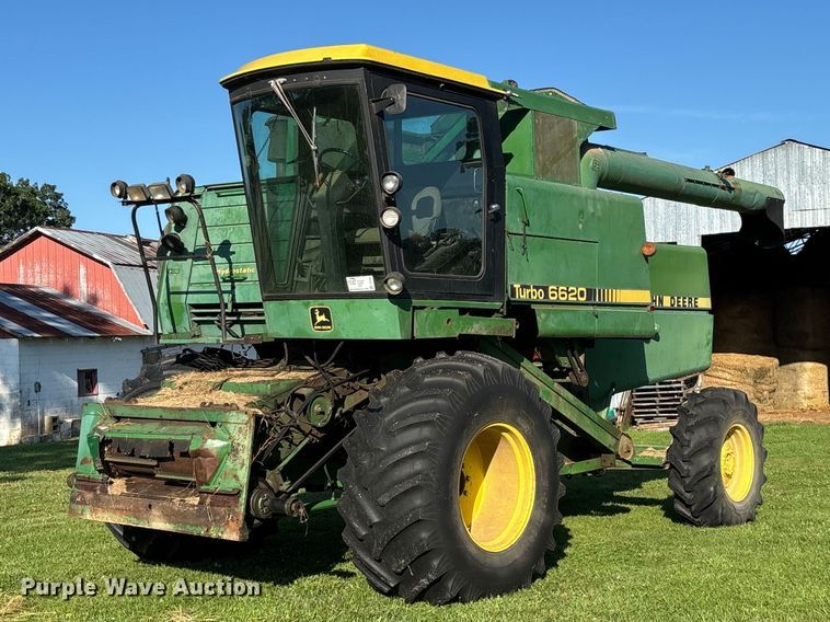 1982 John Deere 6620 Turbo combine - FG0509