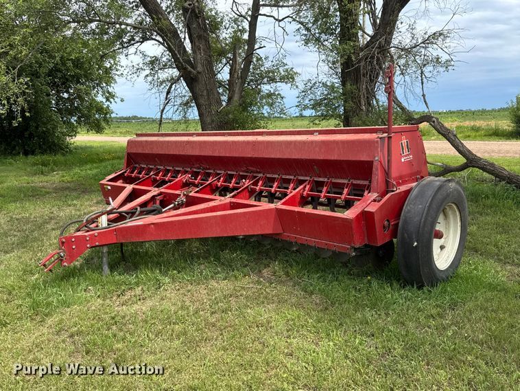 International 5100 Drill grain drill - NJ9074