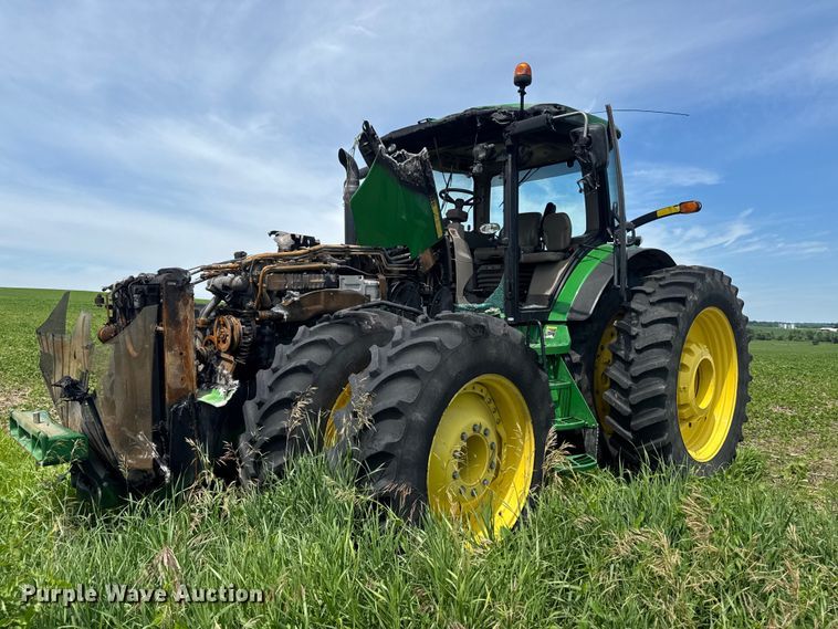 2014 John Deere 8360R MFWD tractor - YA3971
