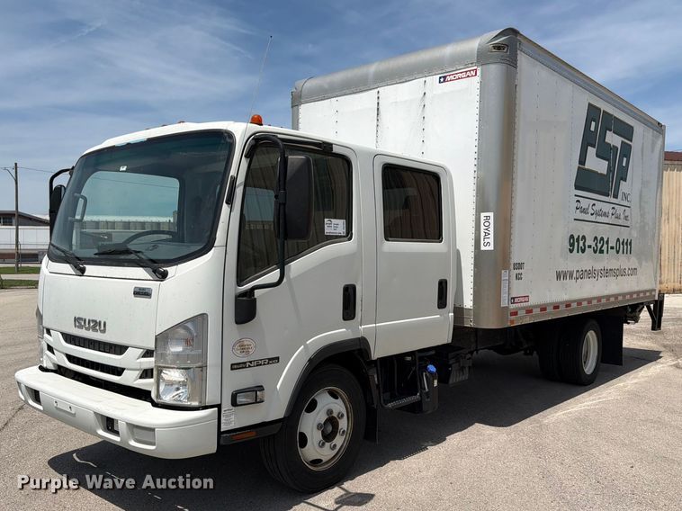 2019 Isuzu NPR-XD Crew Cab box truck - DQ7884