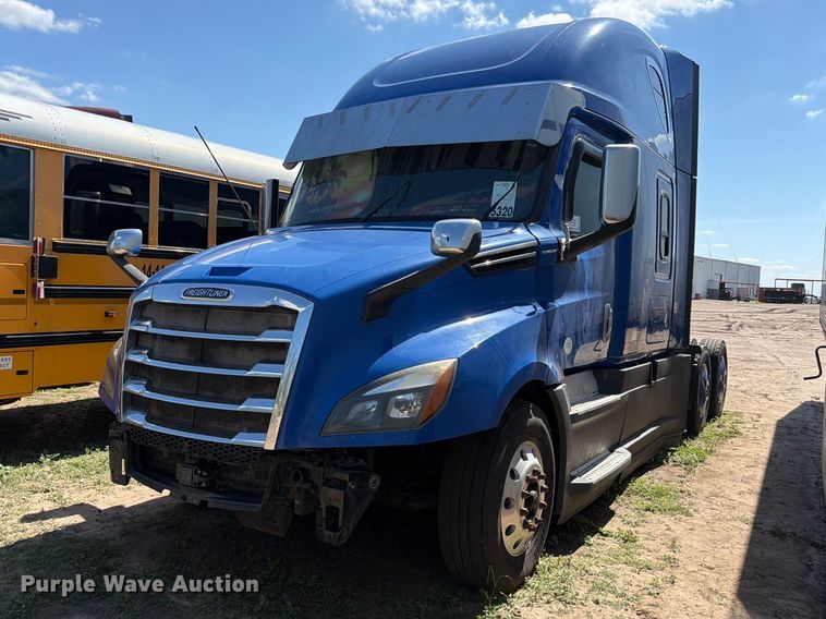 2019 Freightliner Cascadia semi truck - ED5287