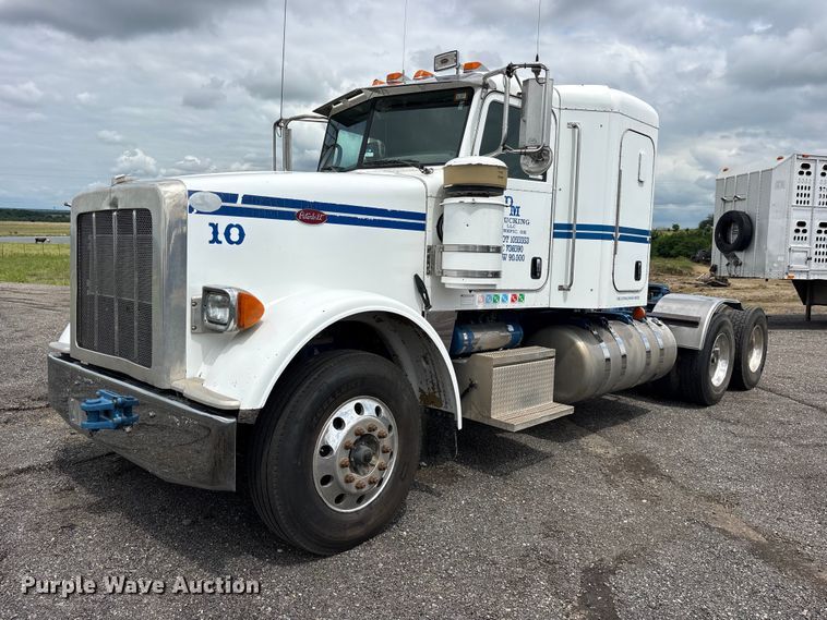2012 Peterbilt 367 semi truck - ET2234