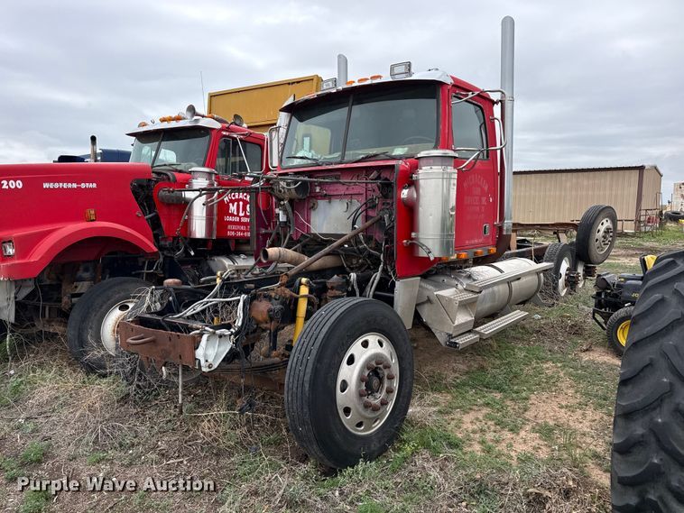 1997 Western Star 4964EX truck cab and chassis - FB6807