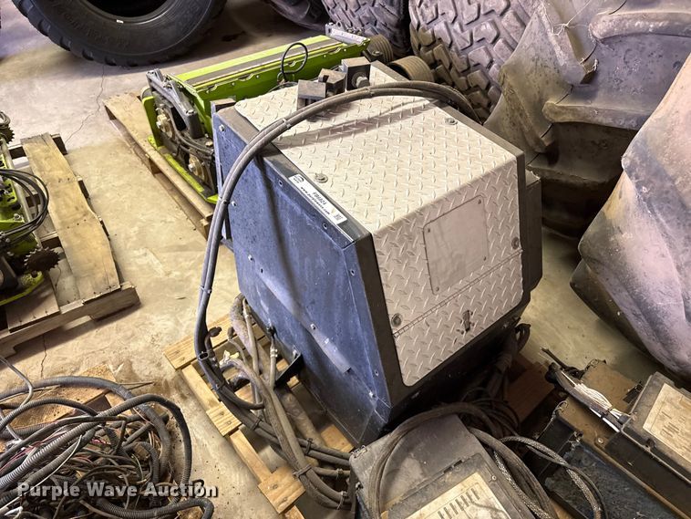 Thermo King auxiliary power unit - FB6824