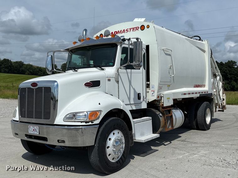2018 Peterbilt 337 refuse truck - FC1739