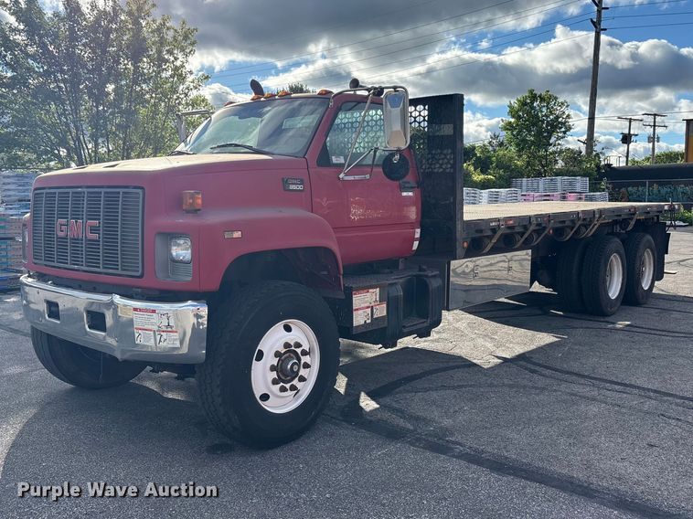 2001 GMC C7500 flatbed truck - FC2405
