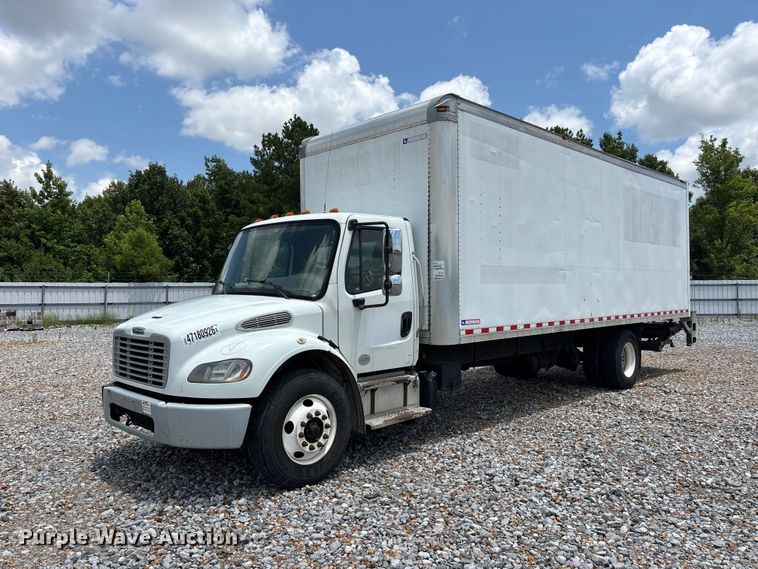 2016 Freightliner Business Class M2 box truck - YA2950