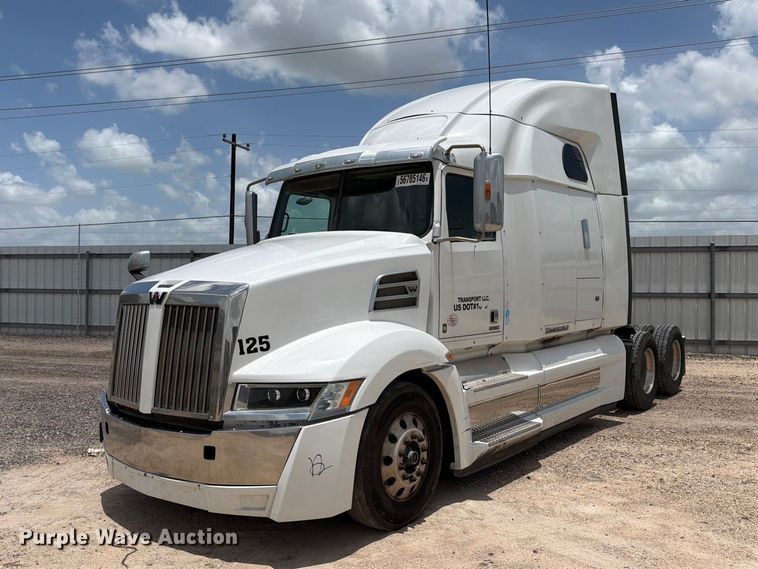 2022 Western Star 5700XE semi truck - YA3812