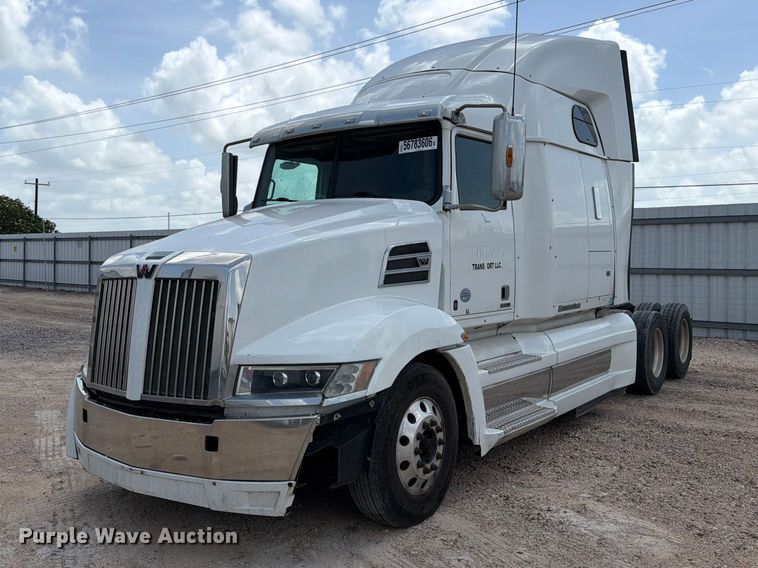 2022 Western Star 5700XE semi truck - YA3814