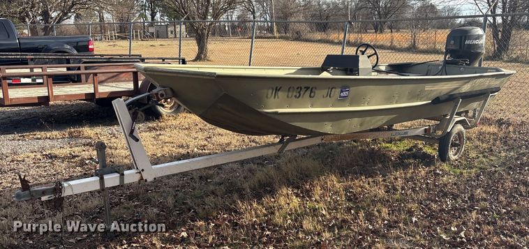 1994 Lowe boat - EG8328