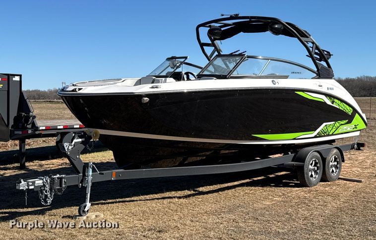2021 Yamaha 252XE boat - ES5583