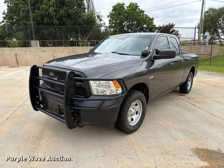 2019 RAM 1500 Ext. Cab pickup truck - EW0364
